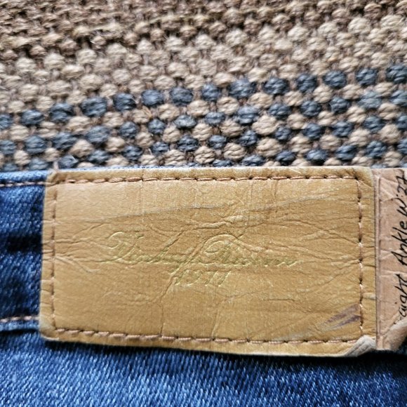 Joe’s Jeans Vintage Distressed 1971 Straight Fit Ankle - 27" - Picture 6 of 8